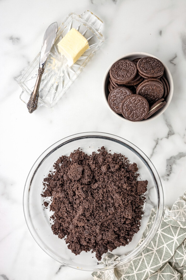 Easy NoBake Oreo Pie Crust! Kids Activity Zone