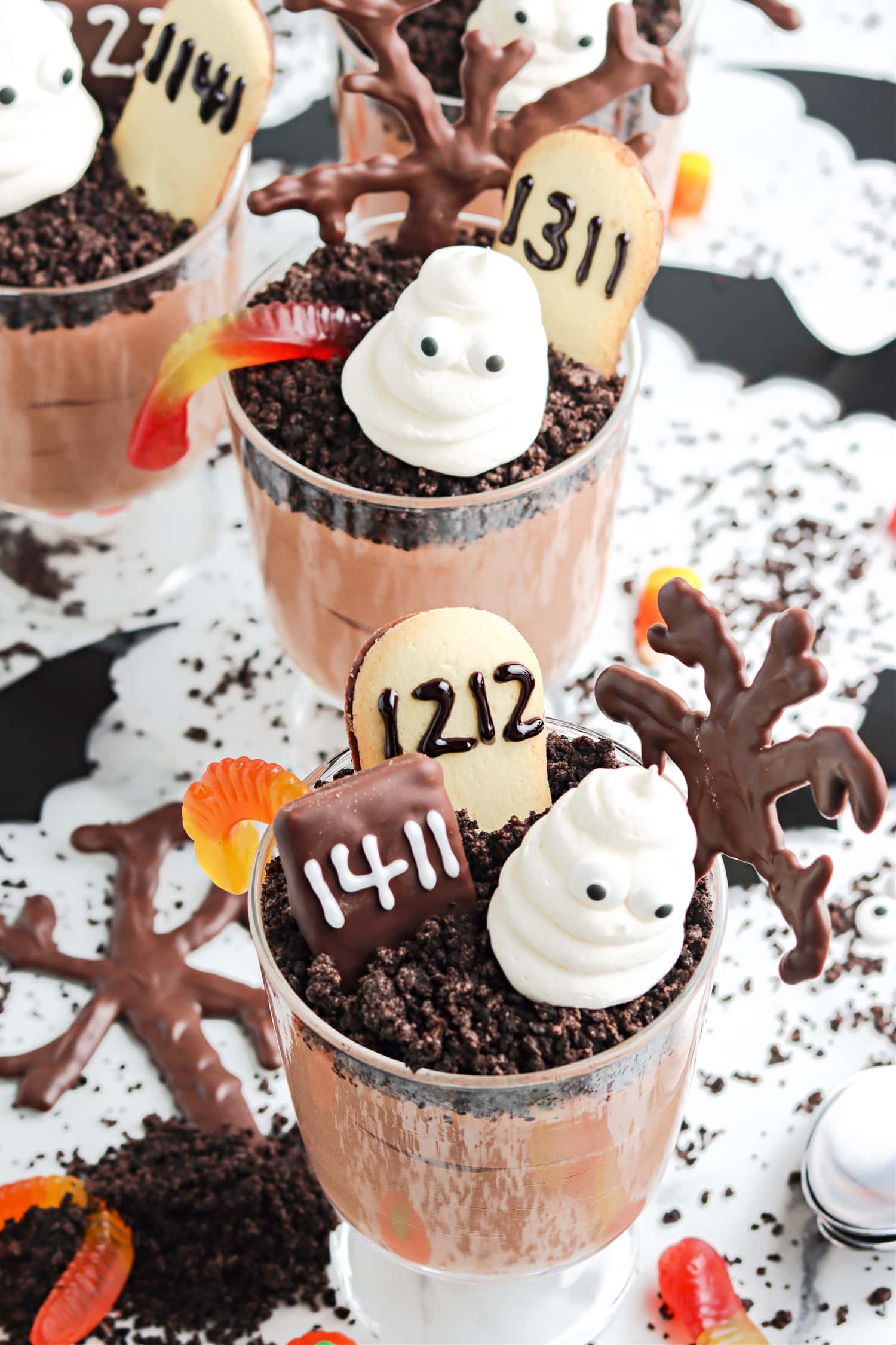 Ghosts in the graveyard pudding cups