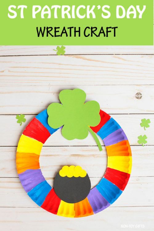 St. Patrick's Day Wreath Main image 