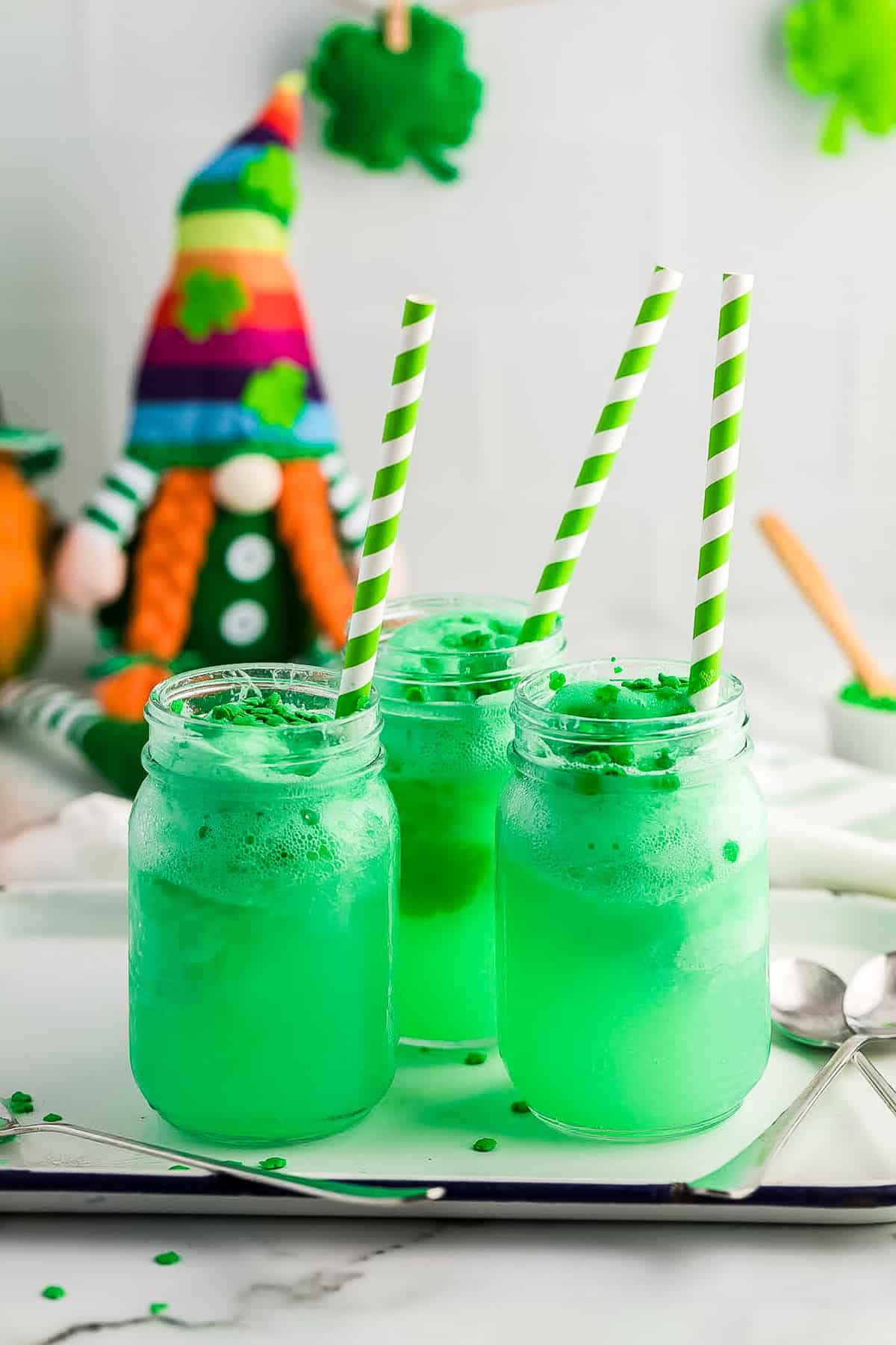 Leprechaun Floats in mason jars