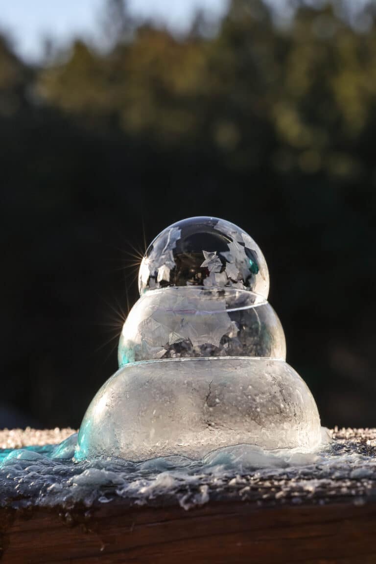 Frozen Bubbles