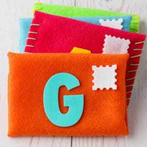 DIY Felt Envelopes Square Image