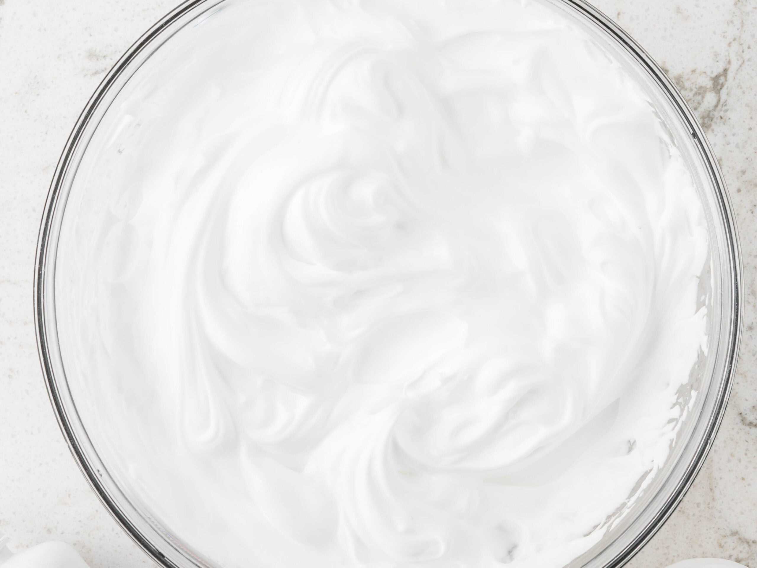 Add shaving cream and stir to combine